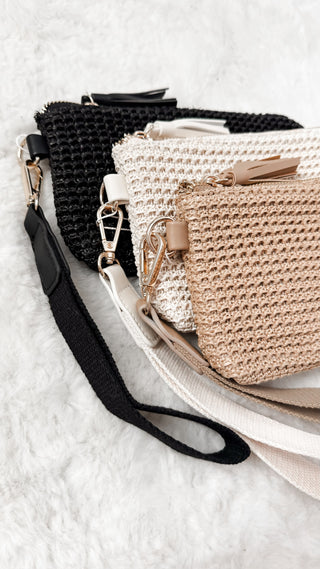 Rome Raffia Clutch Wristlet