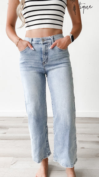 Risen TC HR Crop Wide Jeans