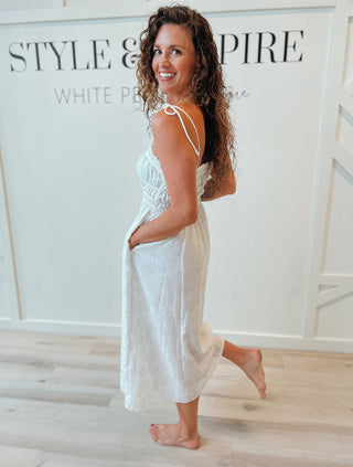 Regina Shoulder Tie Midi Dress
