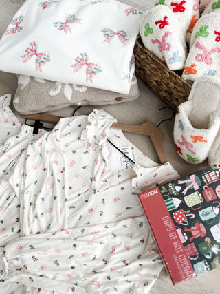 Vintage Christmas Bow Edit