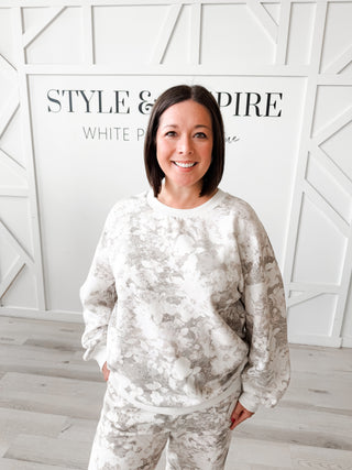 Austin Floral Wash Pullover