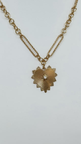 Laser Cut Chain W/Newport Heart Charm Necklace