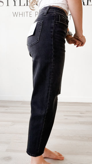 Vervet Distressed Barrel Jeans