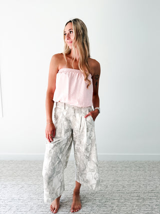 Woodland Print Pleated Crop Jeans