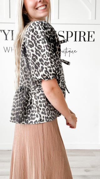 Geri Tie Front Leopard Blouse