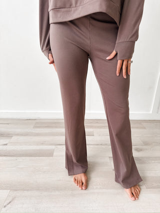Izzy Side Slit Ribbed Pant
