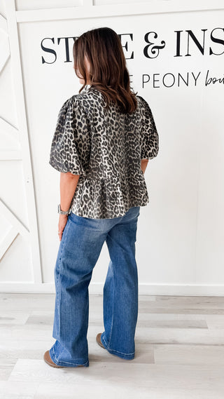 Geri Tie Front Leopard Blouse