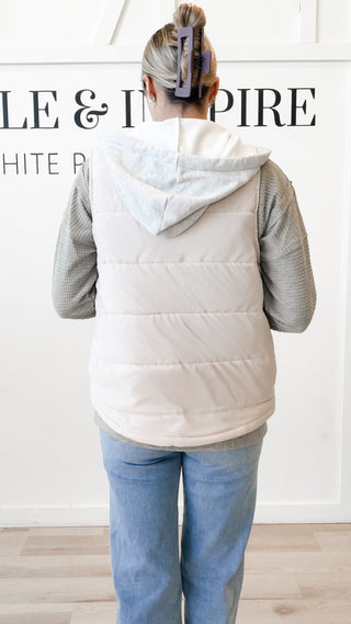 Miley Contrast Hooded Puffer Vest
