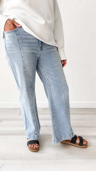 Risen HR Crop Wide Jeans