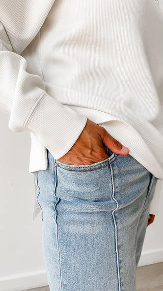 Risen HR Crop Wide Jeans