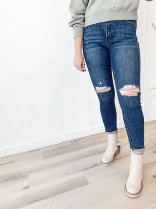 Judy Blue TC Mid Rise Skinny Jeans