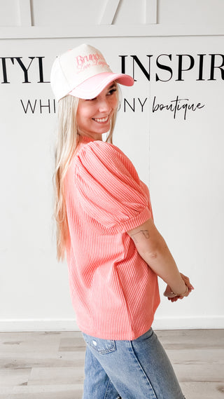 Rylie Wavy Rib Puff Sleeve Top