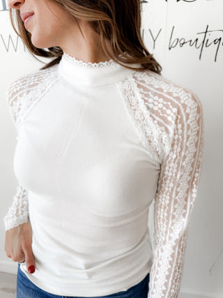 Willa Lace Raglan Sleeve Top