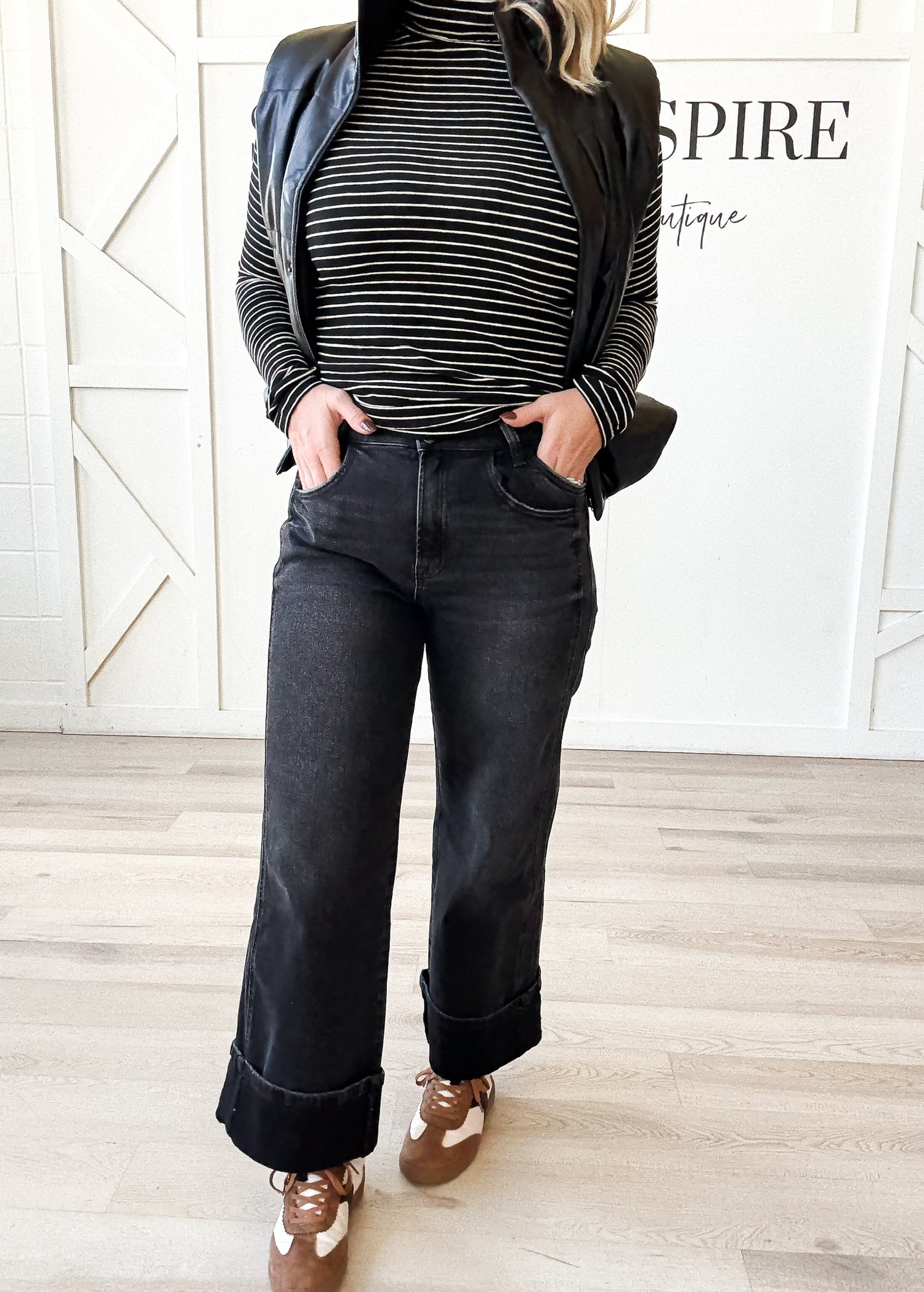 Vervet Cuffed Baggy Wide Jeans