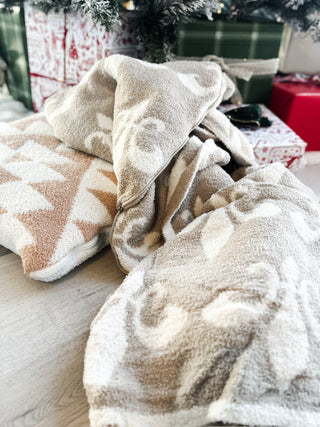 2 in 1 Throw Blanket Pillow