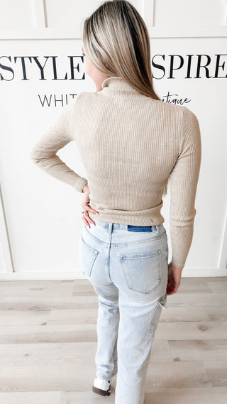 Rhianna Fitted Rib Turtleneck