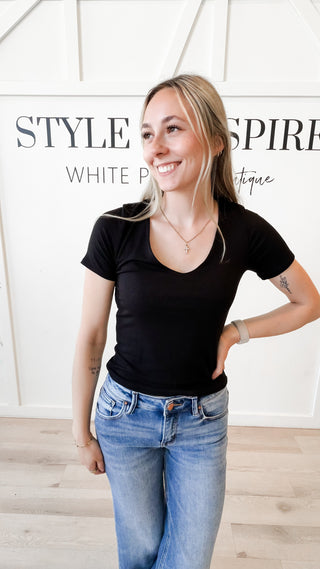 Arlou V-Neck Short Sleeve Top