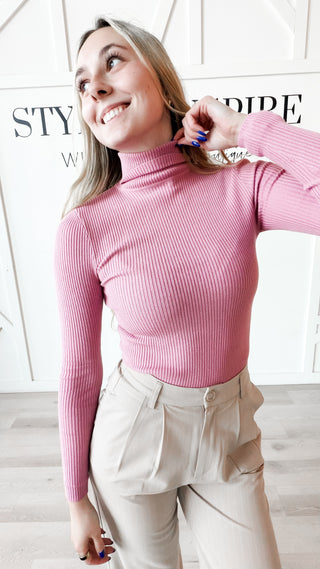 Rhianna Fitted Rib Turtleneck