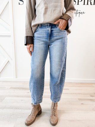 Risen HR Barrel Jeans