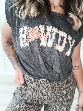 "Howdy" Tie Front Graphic T-Shirt