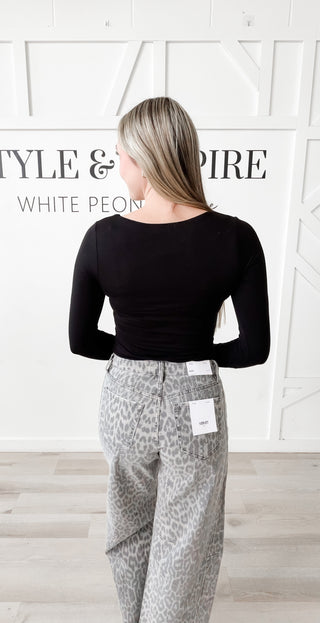 Sheri V-Neck DBL Layer Top