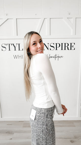 Sheri V-Neck DBL Layer Top