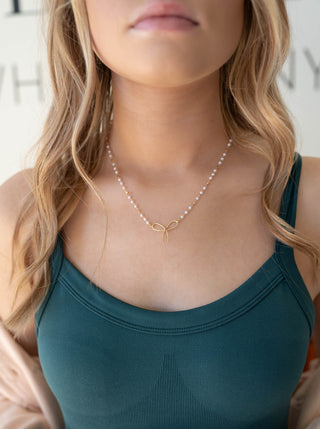 Pearl Chain And Bow Detail Necklace