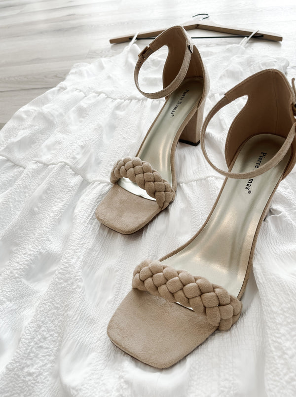 Braided toe strap with a delicate ankle strap. Chunky heel for great stability. Nude color